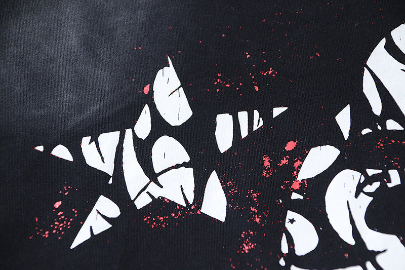 Black and Red Graphic T-Shirt F616