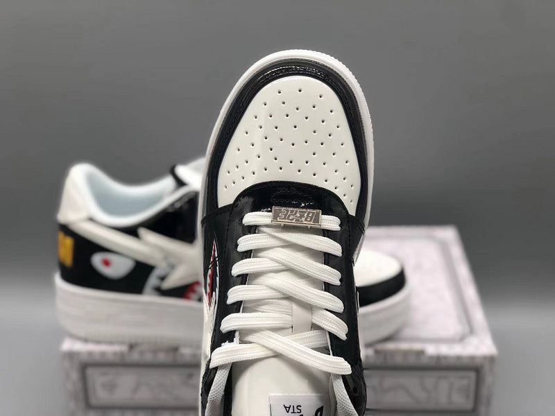 Color Block Shark Black Sneakers X24599